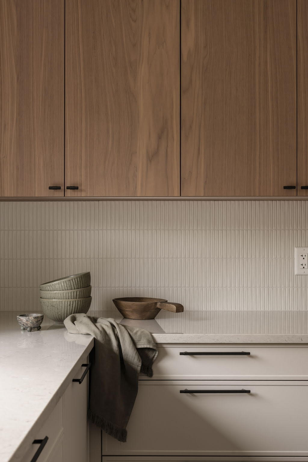 Two-Tone Kitchen Cabinets: How to Combine Colors