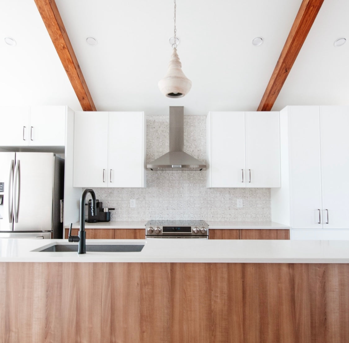 client kitchen stratus shaker slim and americana finish
