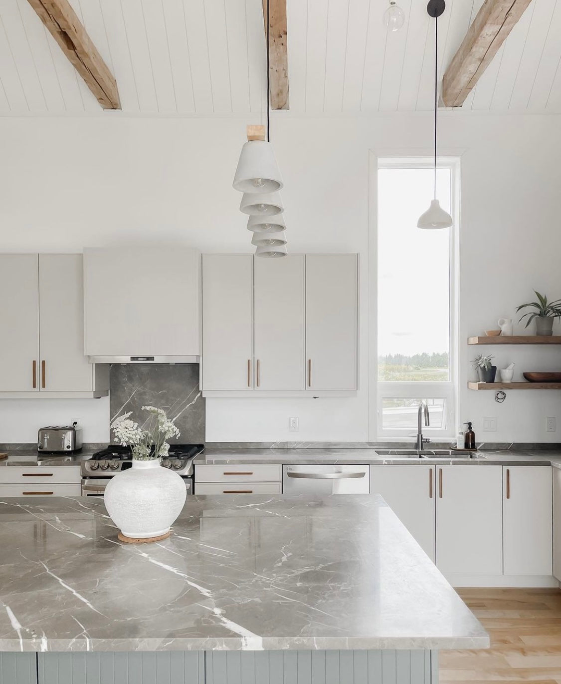 gruv style stratus finish customer kitchen